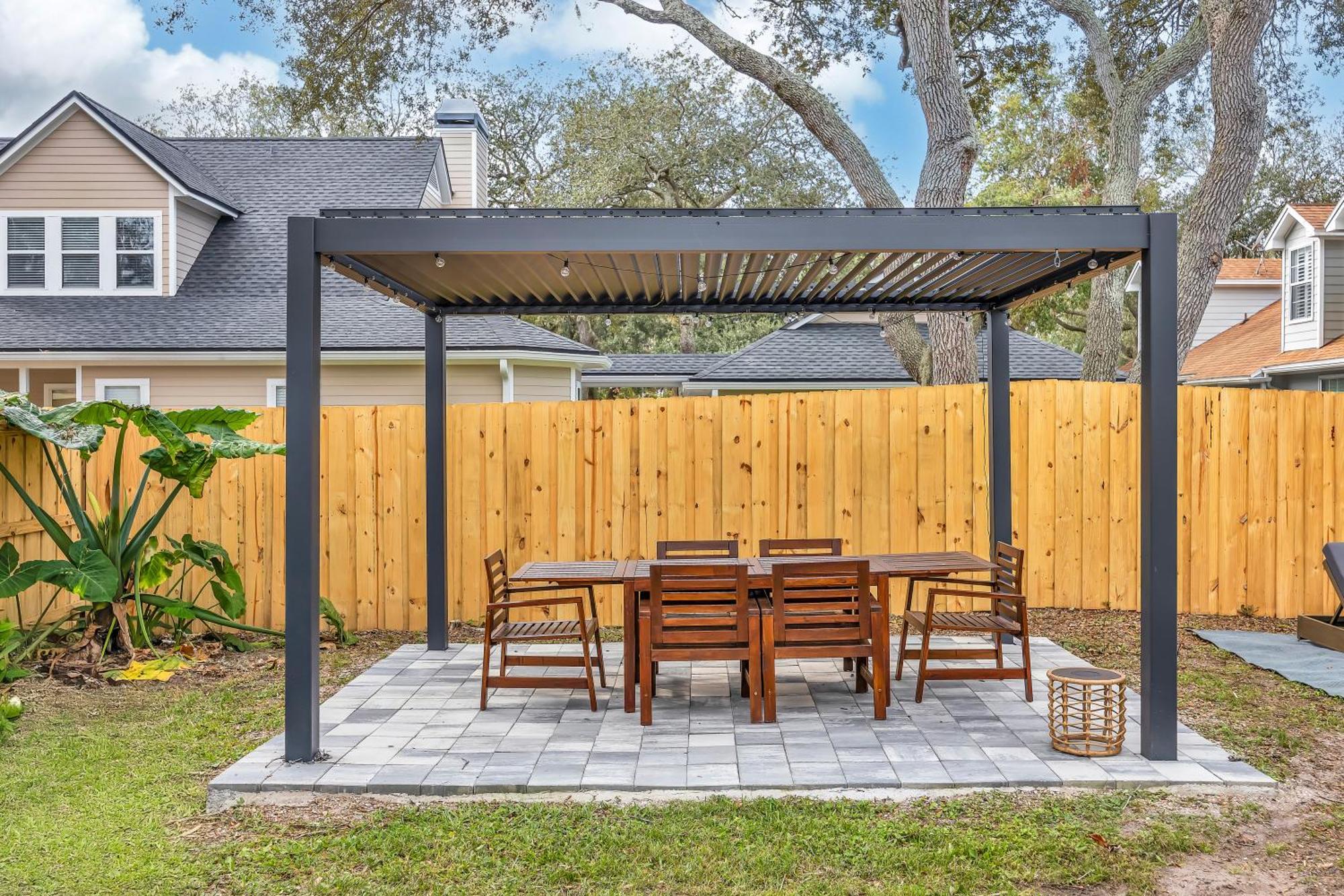 {Hidden Gem} Beach Home Blocks From Ocean +6 Bikes Jacksonville Beach Exterior photo